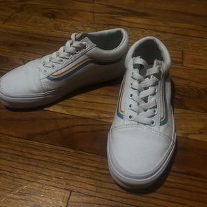 EXCLUSIVE VANS